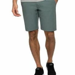Travis Mathew Beck Short - Balsam Green